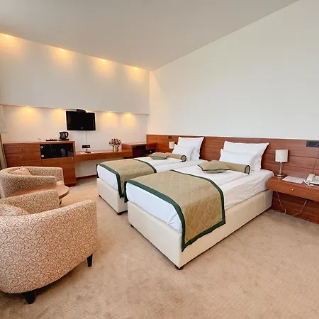 Hotel Via 4*