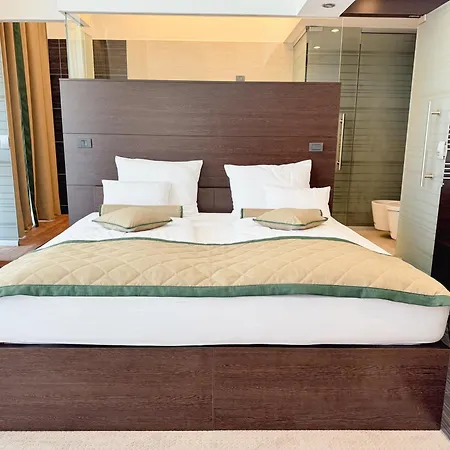 Hotel Via 4*