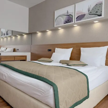 Hotel Via 4*
