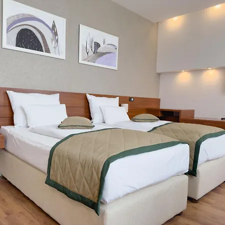 Via Hotel 4*